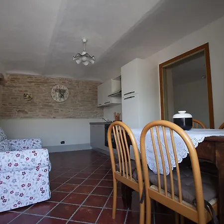 Il Vecchio Cortile Barbaresco Treiso